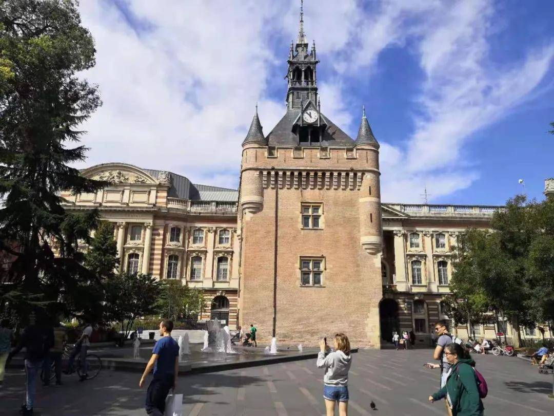 巴黎萨克雷大学，那段巴黎校园的温馨记忆