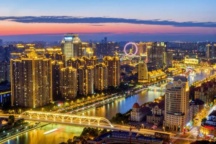 津城交响,穿越时空的历史与现代交融之旅